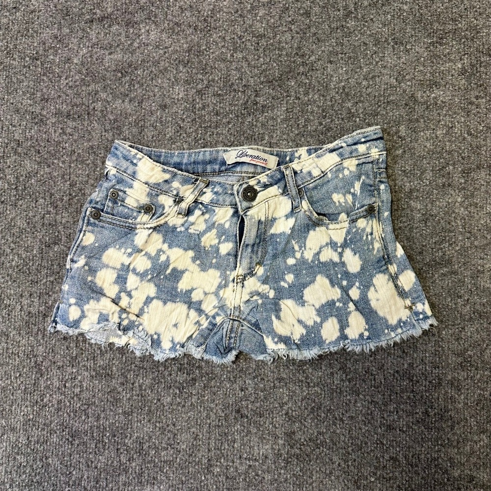 Liberation Denim Shorts Womens Size 00 Blue Acid Wash Raw Hem Low Rise Stretch